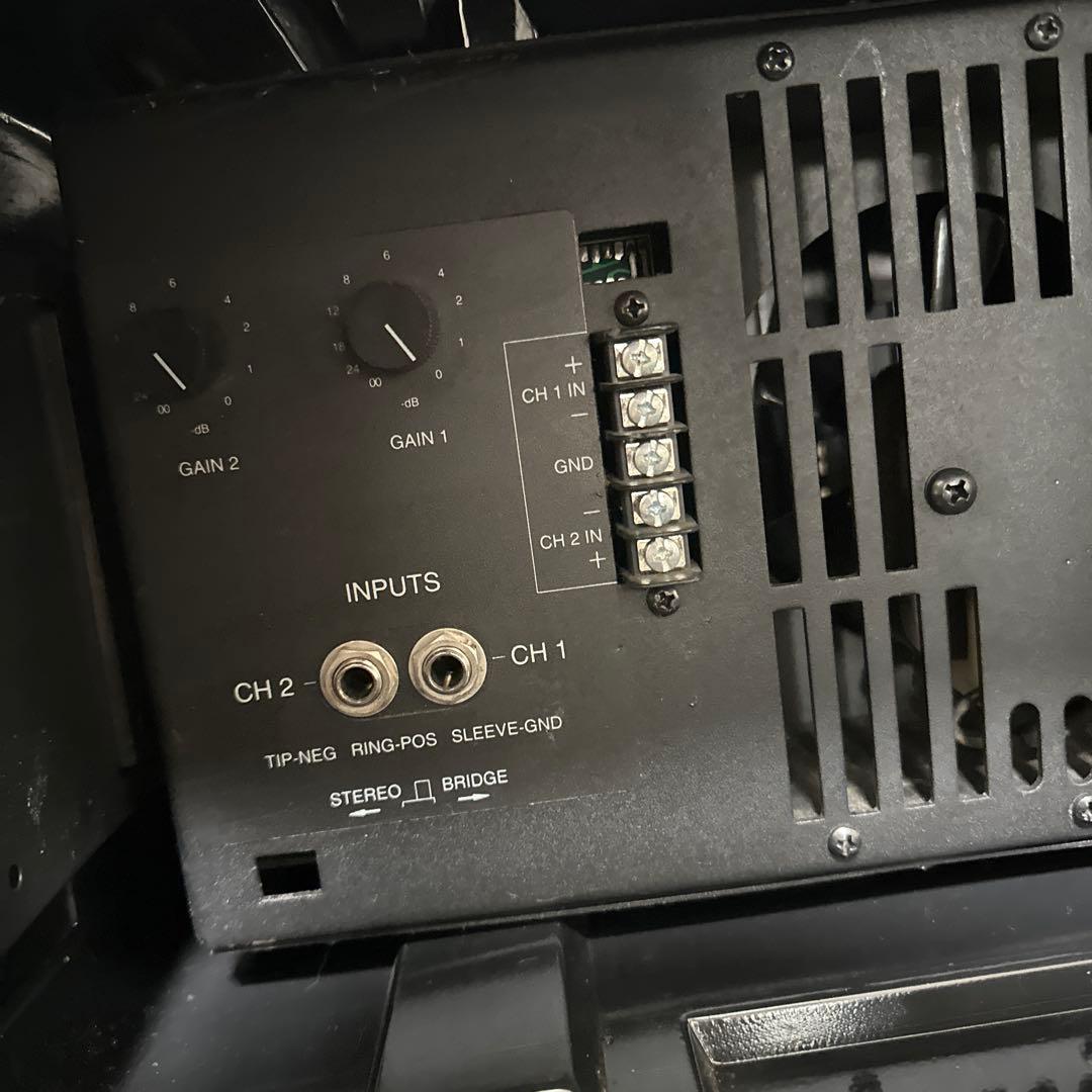 QSC AUDIO USA1300 ステレオパワーアンプ ハードケース付属