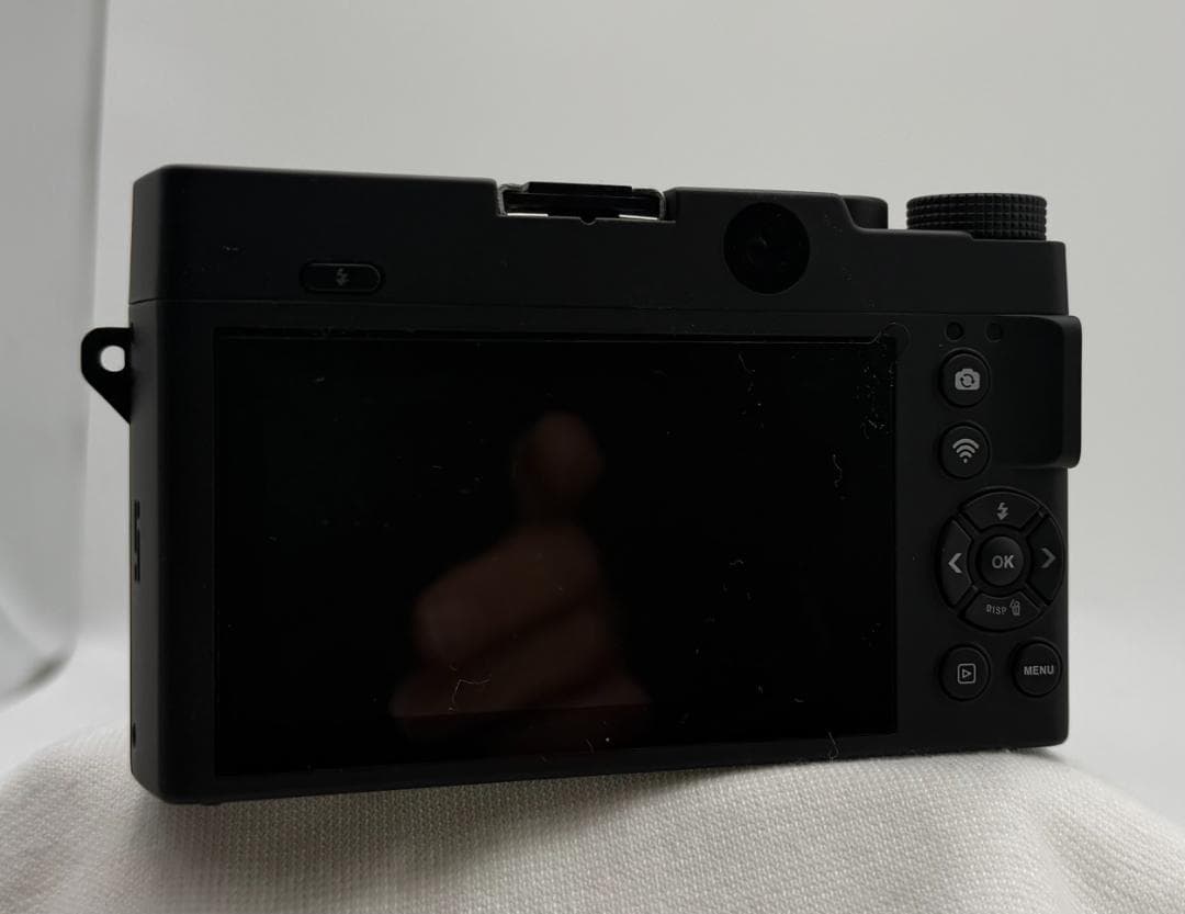 5K高画質 デジタルカメラ WiFi転送 自撮りOK SD付 ブラック デジカメ
