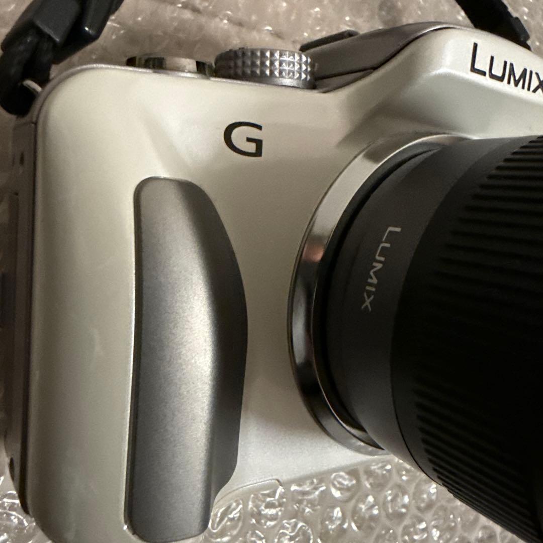 カメラ　Panasonic LUMIX DMC-G3