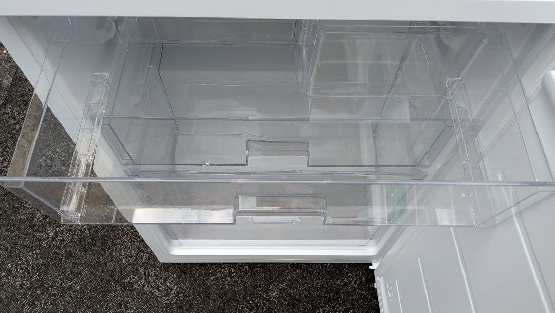 【美品】25年製　アイリスオーヤマ　冷凍庫　66L　IUSN-7A-W