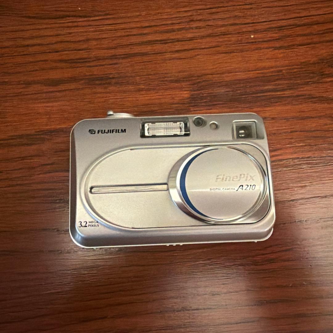 FUJIFILM FinePix A210 xDピクチャーカード付 乾電池式