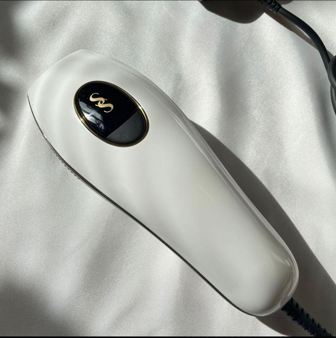 【大幅値下げ中】スムーズスキン pure fit 家庭用光脱毛美容器
