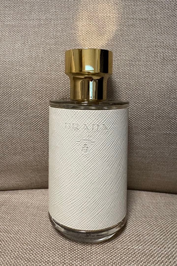 PRADA フェム オーデパルファム 50ml
