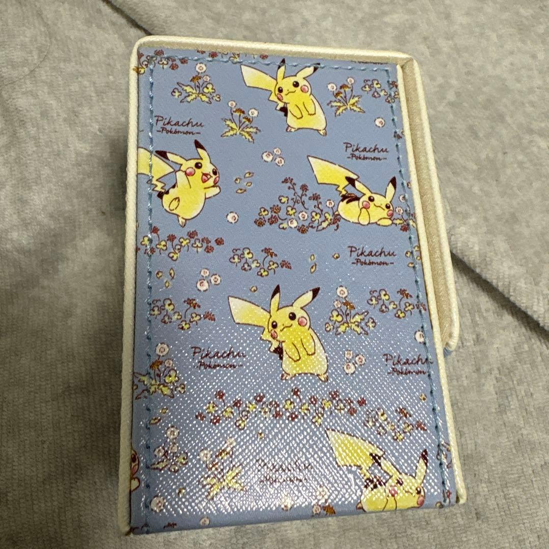 ポケモンカードケース ピカチュウ　デッキケース