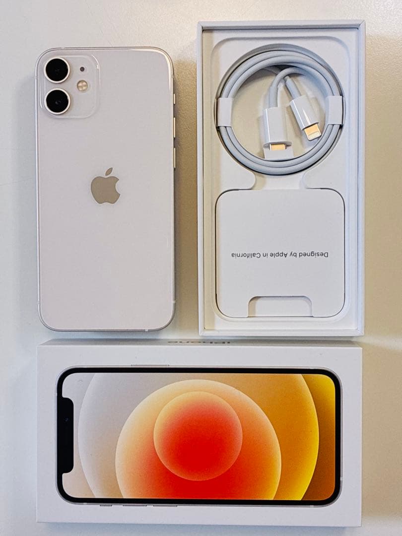 【美品】iPhone12 mini 128GB ホワイト docomo 最軽量
