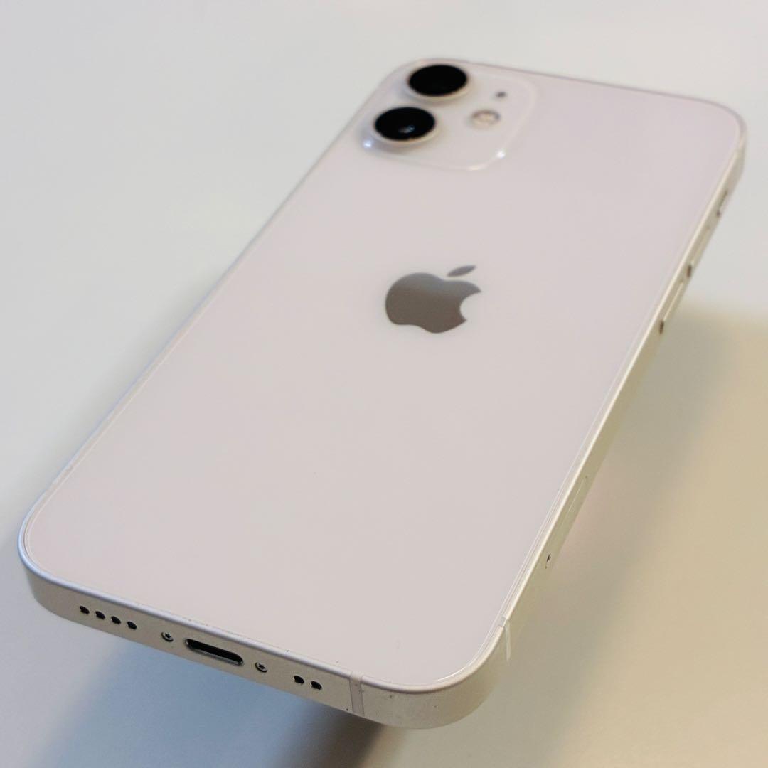 【美品】iPhone12 mini 128GB ホワイト docomo 最軽量