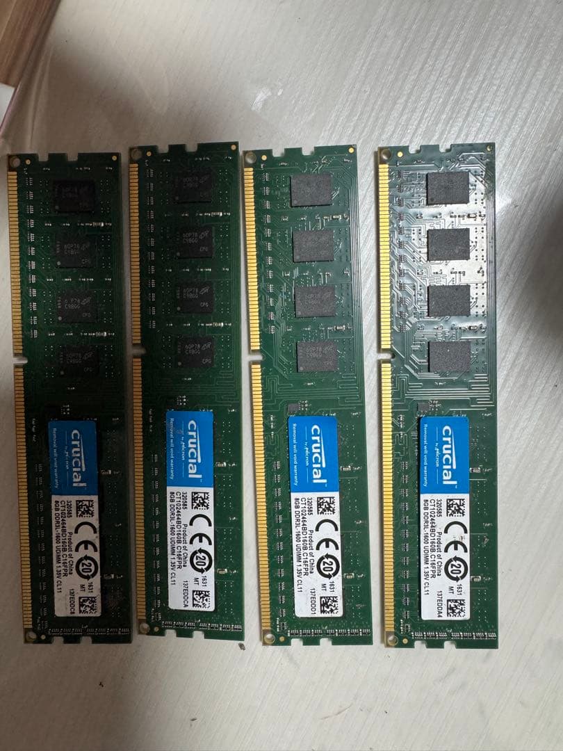 crucial 8GB DDR3-1600MHz メモリ