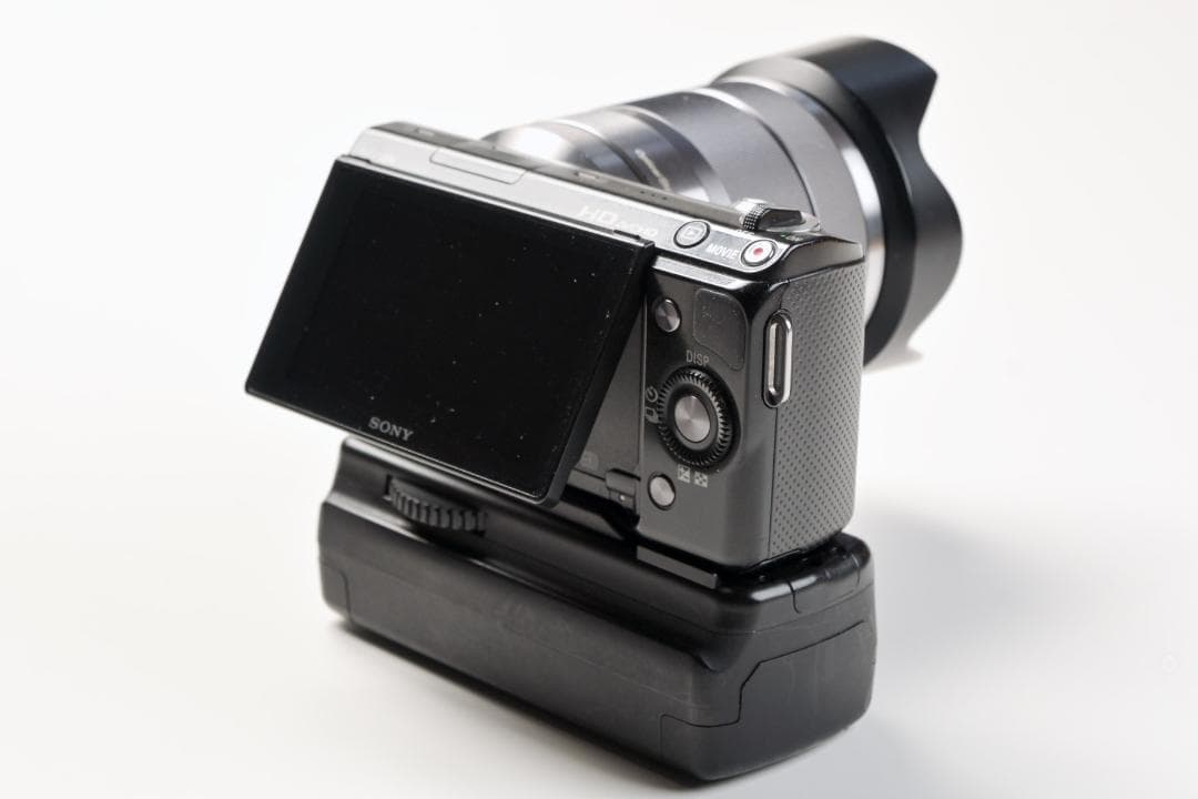 ソニ－NEX-5N+ストロボ+バッテリーグリップ(ジャンク扱い)