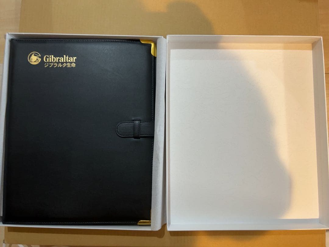 ジブラルタ生命の高級保険証券ケース ファイル 黒 レザー 新品！4つSET