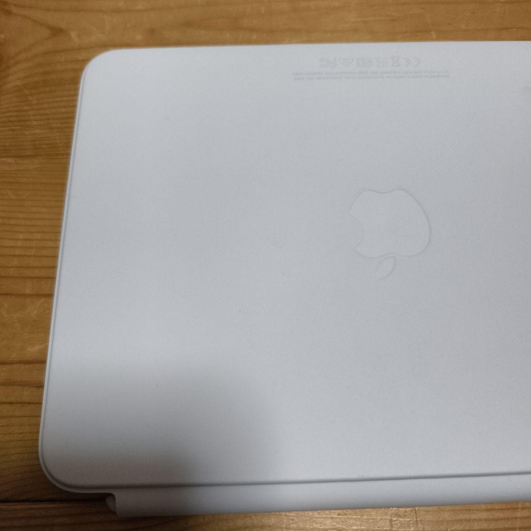 【美品】 Apple iPad Magic Keyboard Folio