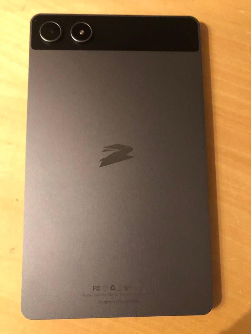 SVITOOタブレット本体とカバー、充電器付き