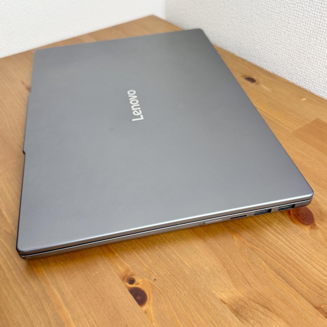 Lenovo IdeaPad Slim 5 Light Gen10 14型