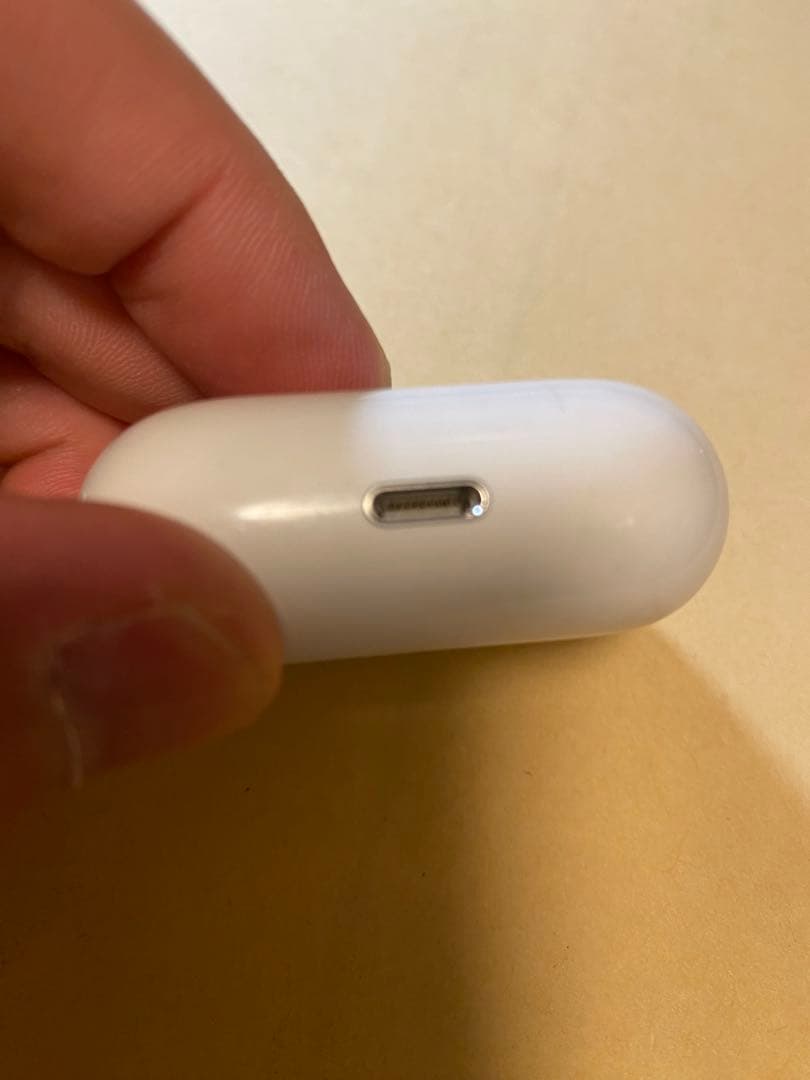AirPods 第2世代Appl純正ワイヤレスイヤホン ケース付き 動作確認済み