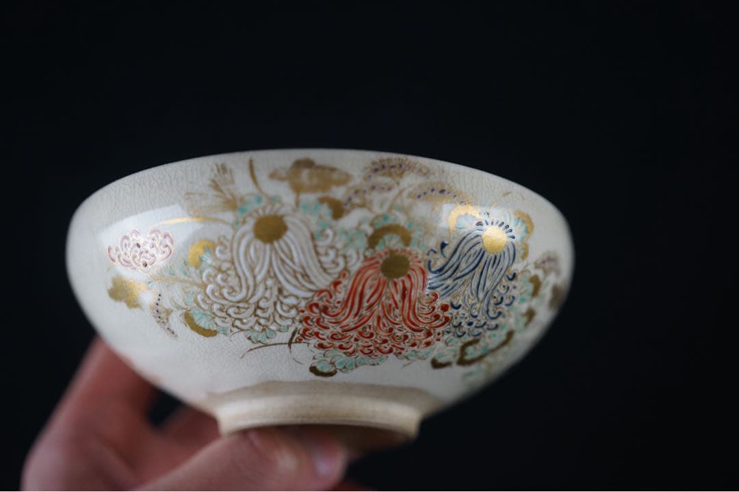 明治〜大正時代 春山 造 金彩 色絵 薩摩 花文 茶碗 共箱 茶道具 時代物