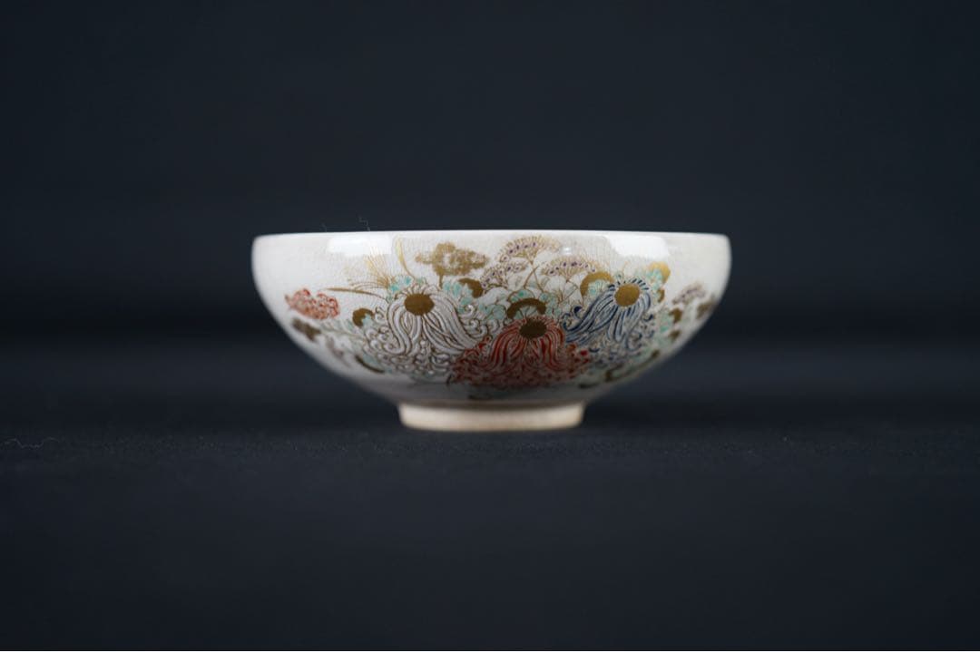 明治〜大正時代 春山 造 金彩 色絵 薩摩 花文 茶碗 共箱 茶道具 時代物
