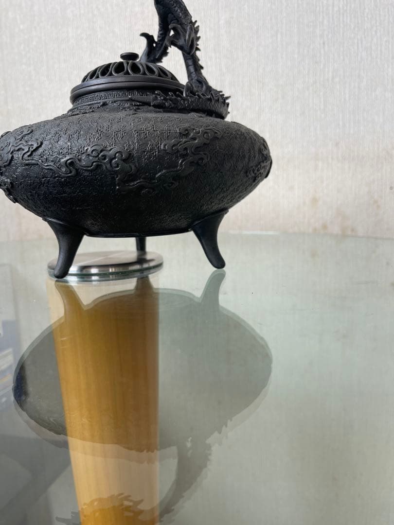 高岡銅器の金工師、米田秀保による「蝋型鋳銅 立龍提手 香炉