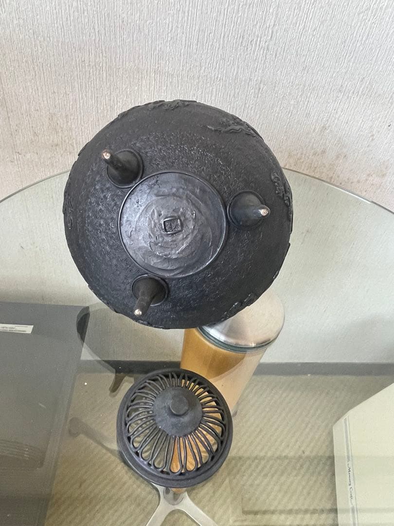 高岡銅器の金工師、米田秀保による「蝋型鋳銅 立龍提手 香炉