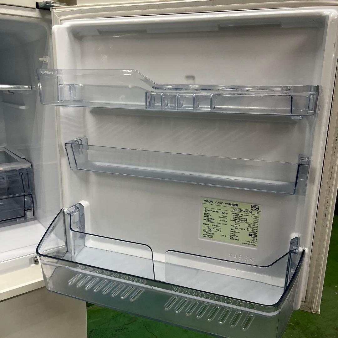079 AQUA 超大人気　3ドア　200〜300ℓ 冷蔵庫　一人暮らし　極美品