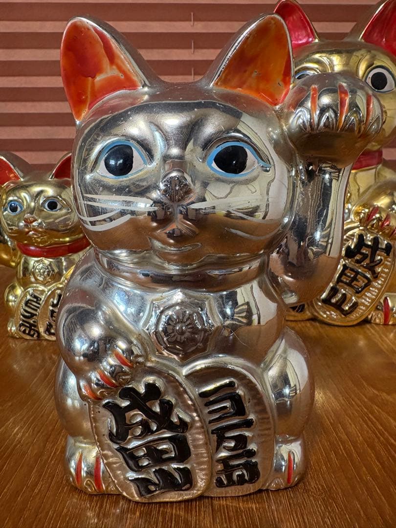 招き猫　貯金箱　成田山　小判持ち猫　金　大中小　3点　レトロ　古い　縁起物