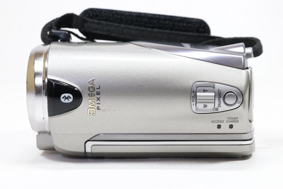 【美品】 JVCビクターEverio HD ビデオカメラGZ-HM570-S