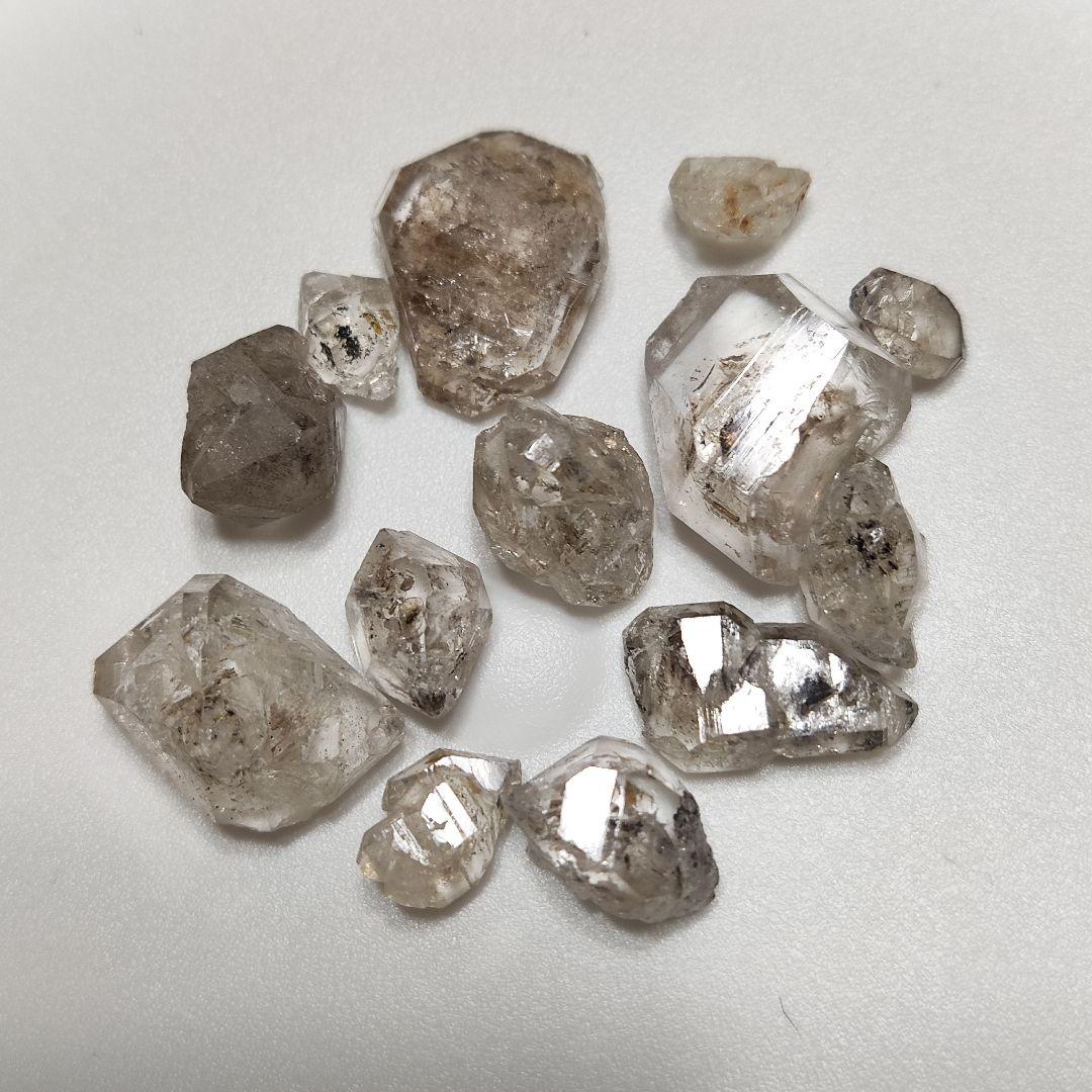 パワーストーン　天然石　オイル入り水晶　7g　No.555る
