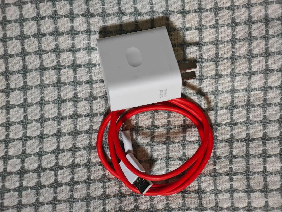 (最後値引き) 美品 OnePlus 13 12/256