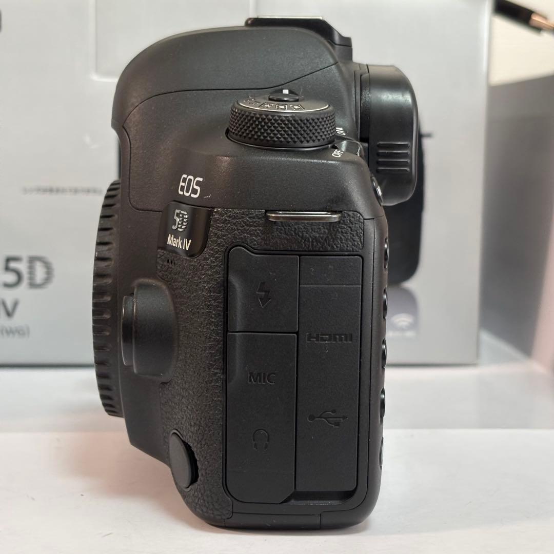 お値下げ【美品】Canon EOS 5D Mark IV 20,591枚