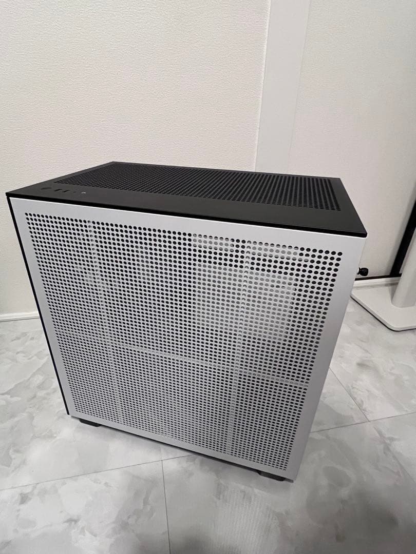 NZXT H9 flow ミドルタワーPCケース 強化ガラス ホワイト