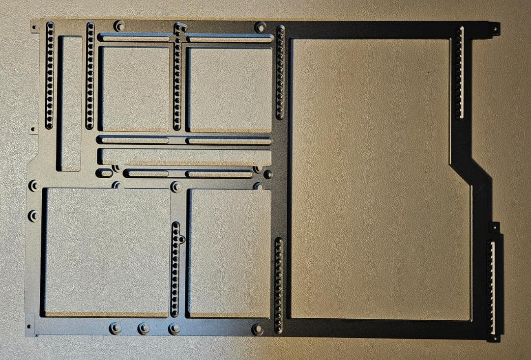 希少 NCASE M2 ANGLE 黒 MATX SFF 組み立て式ケース