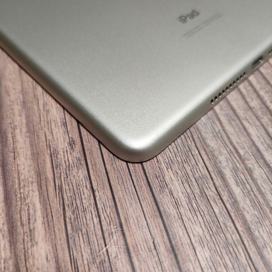 iPad mini 第5世代 64GB シルバー 新品近い