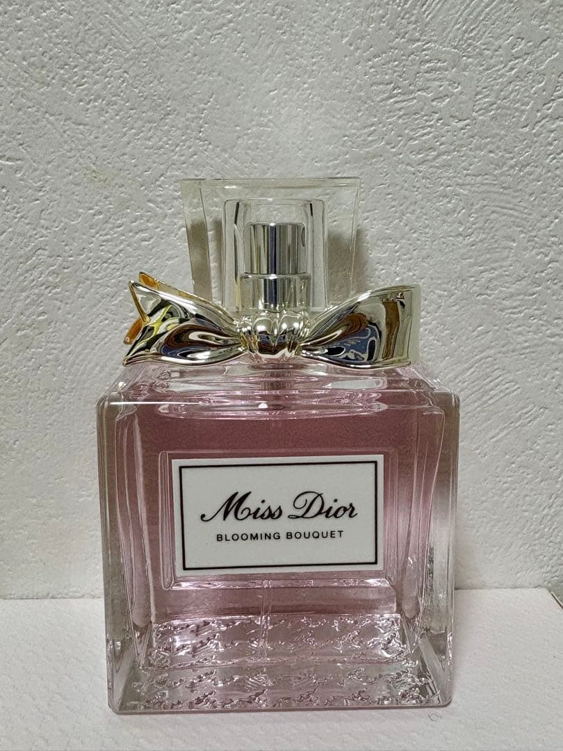 Miss Dior Blooming Bouquet 香水 75ml＋おまけつき
