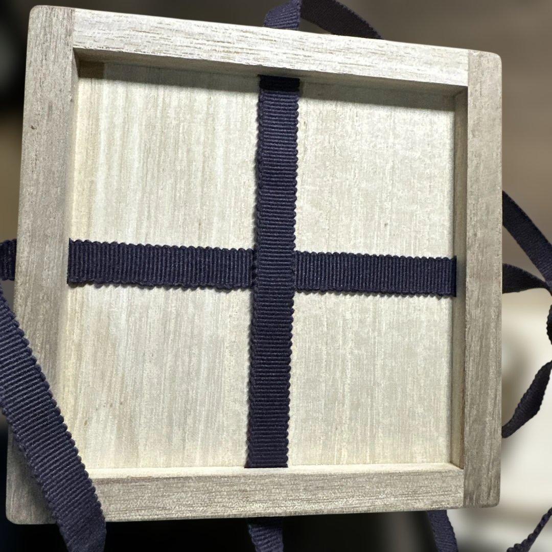 今岡三四郎　茶碗　浮彫菊　茶道具