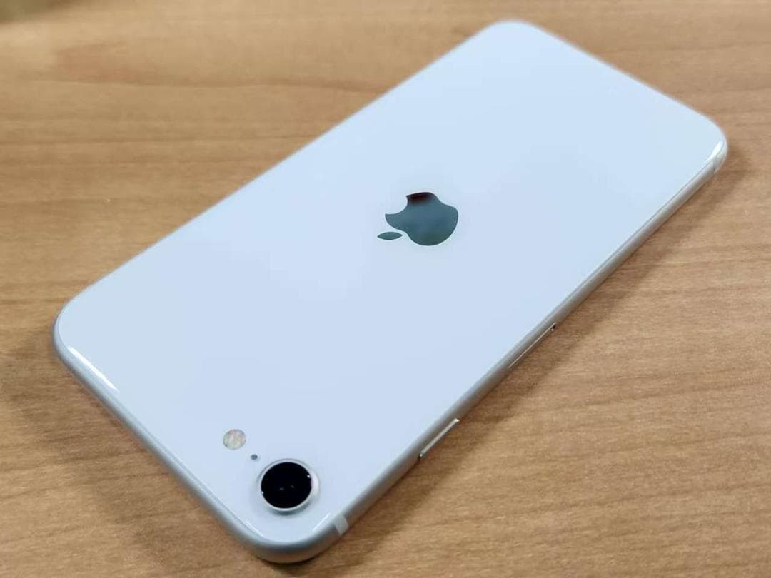 020300J iPhone SE A2782 64GB第3世代 最大容量92%