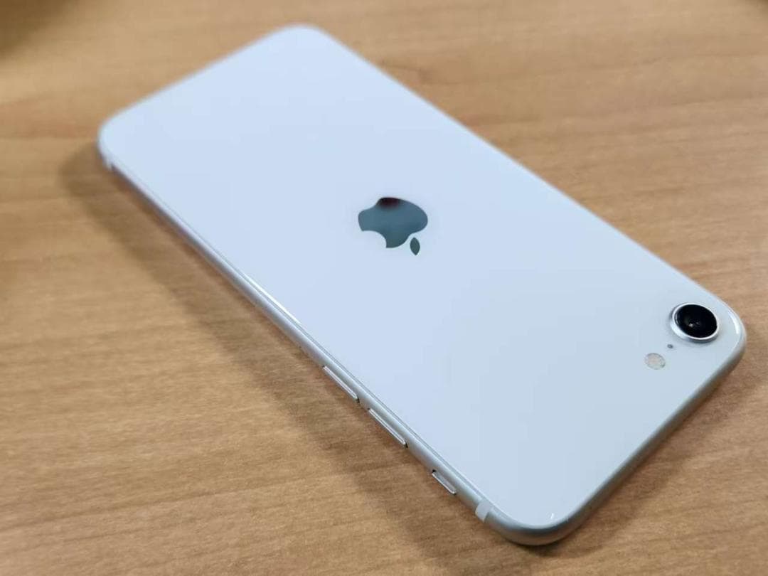 020300J iPhone SE A2782 64GB第3世代 最大容量92%