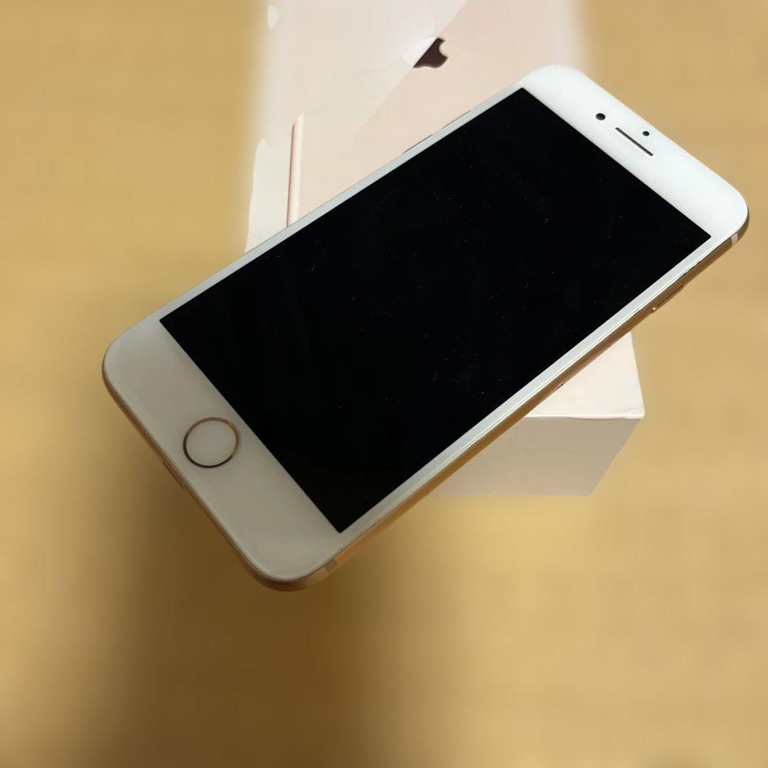 Apple iPhone 8 ゴールド　バッテリー８０%