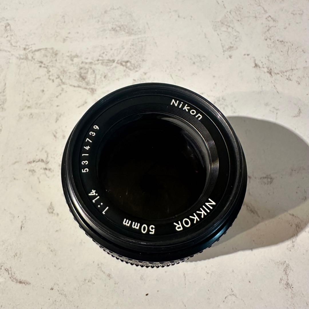 Nikon FM10 フィルム一眼レフカメラ 50mmレンズ付き