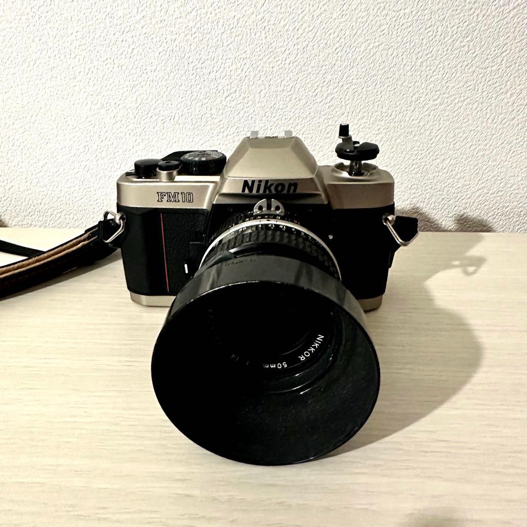 Nikon FM10 フィルム一眼レフカメラ 50mmレンズ付き