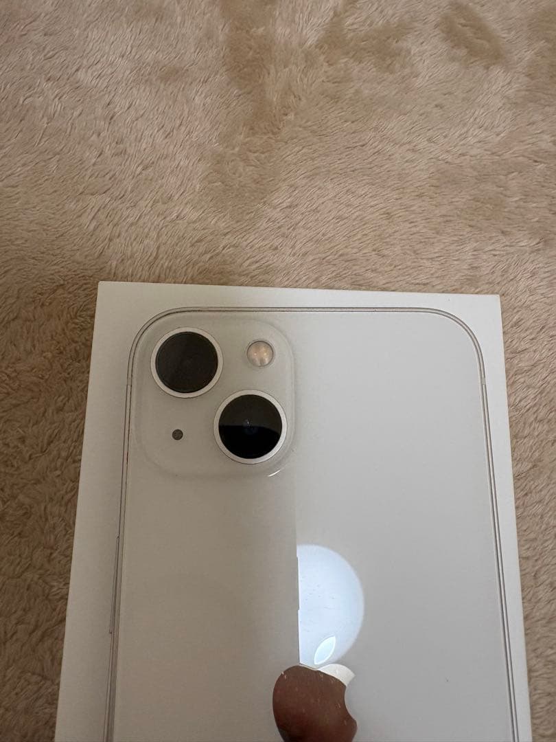 iPhone13 スターライト256GB