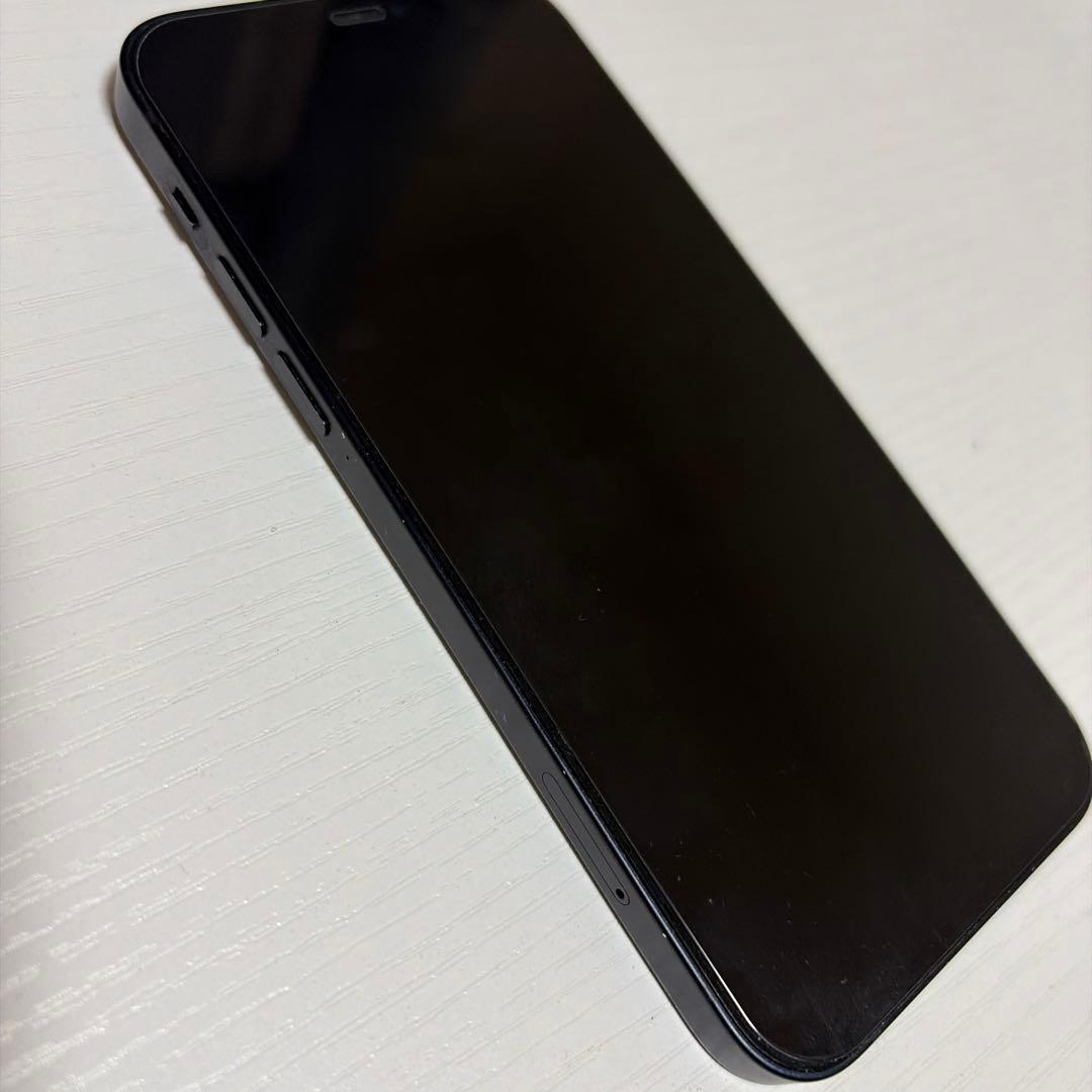 Apple iPhone12 ブラック 本体