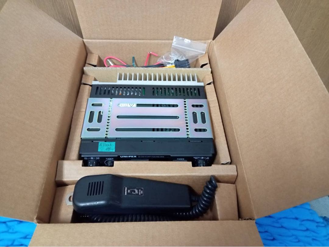 UNI-PEX　20WアンプSD付12V拡声器　純正マイク　ユニペックス