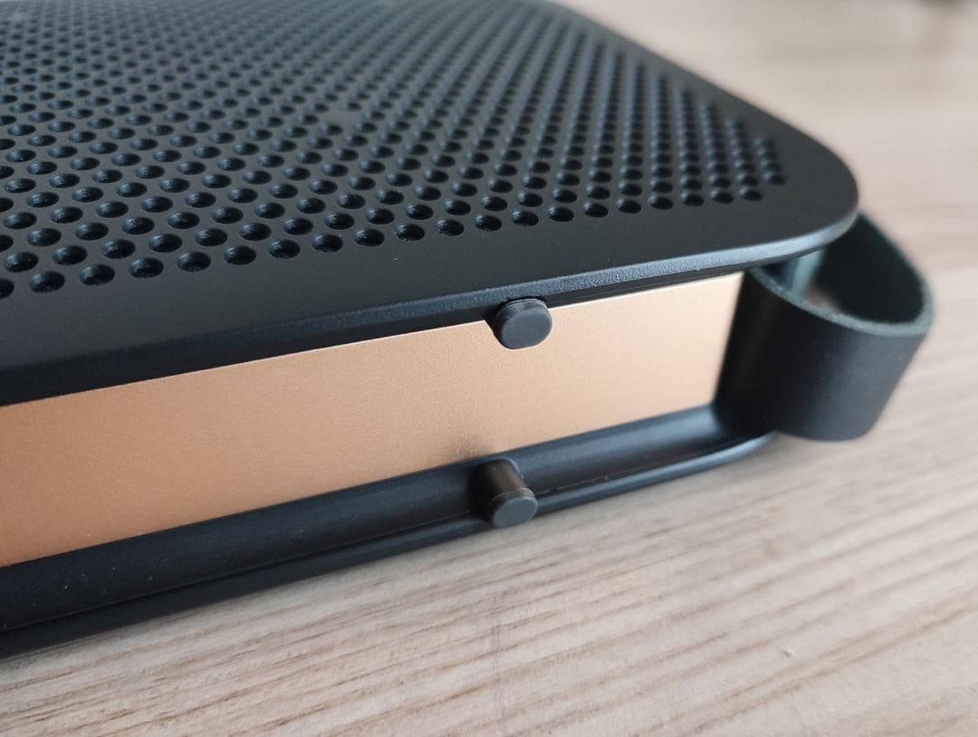Bang & Olufsen スピーカー B&O Beoplay A2 黒 銅色