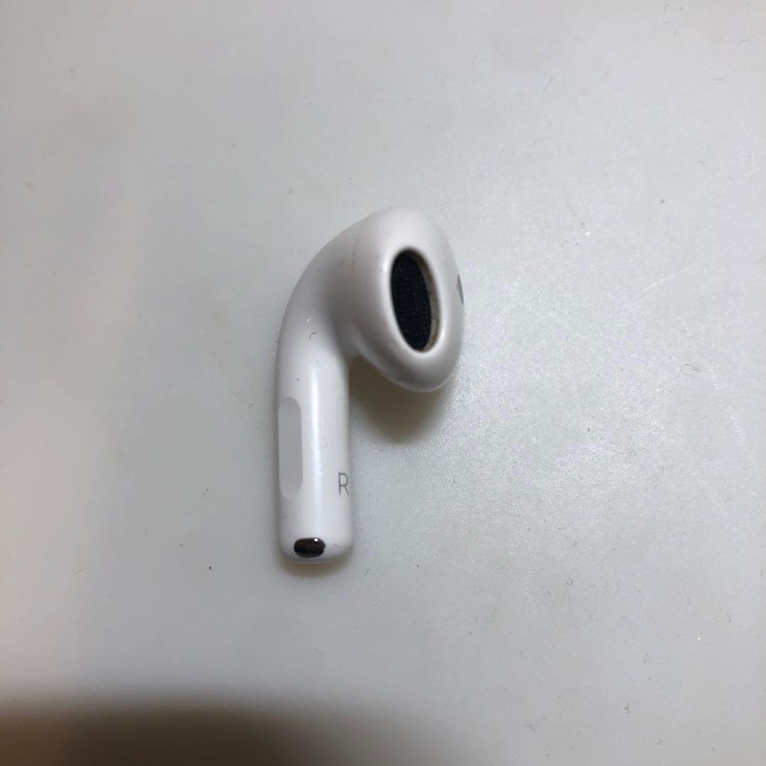 Apple AirPods 第4世代　右耳　右側　右