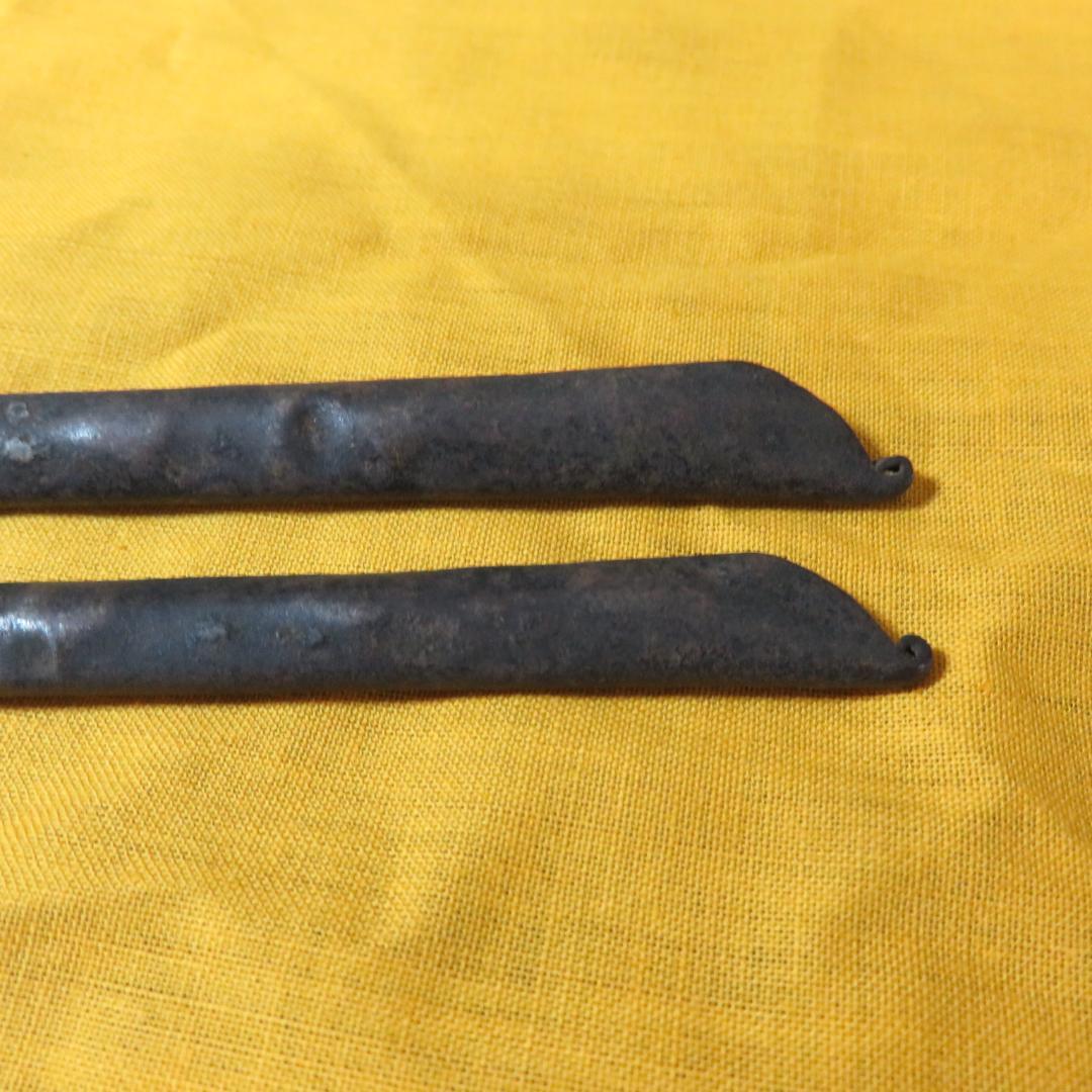 火ばさみ 火箸 木箱付き 金属製 象嵌か 錆 茶道具 風炉 囲炉裏