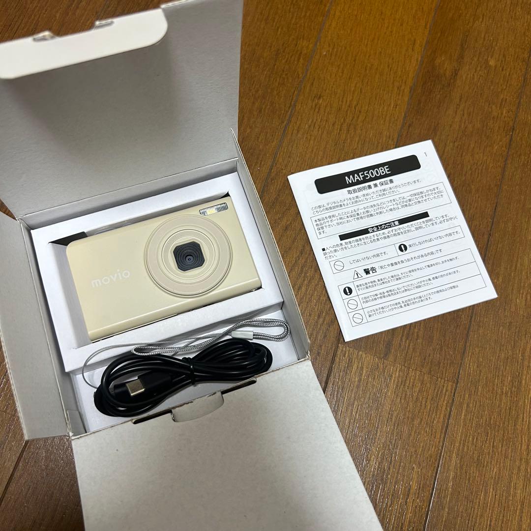 【新品】MOVIO オートフォーカスデジタルカメラ　SDカード付き