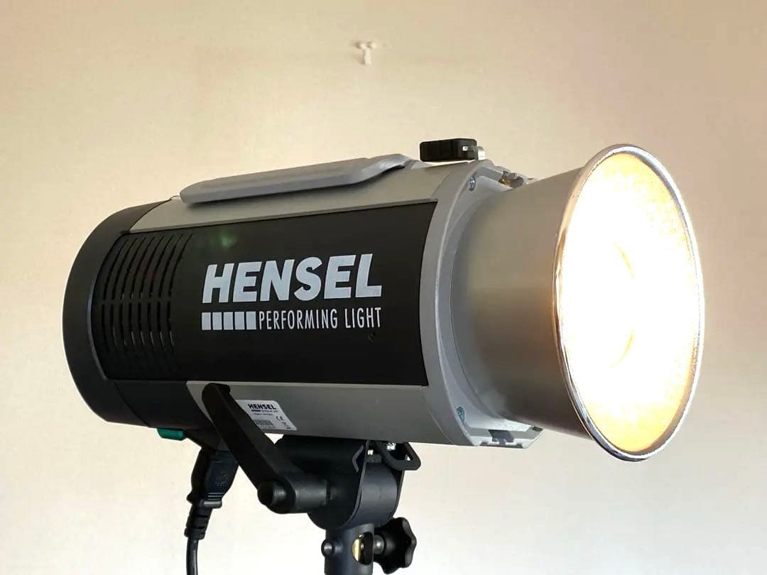 ドイツ製HENSEL Ｅxpert D500ストロボ