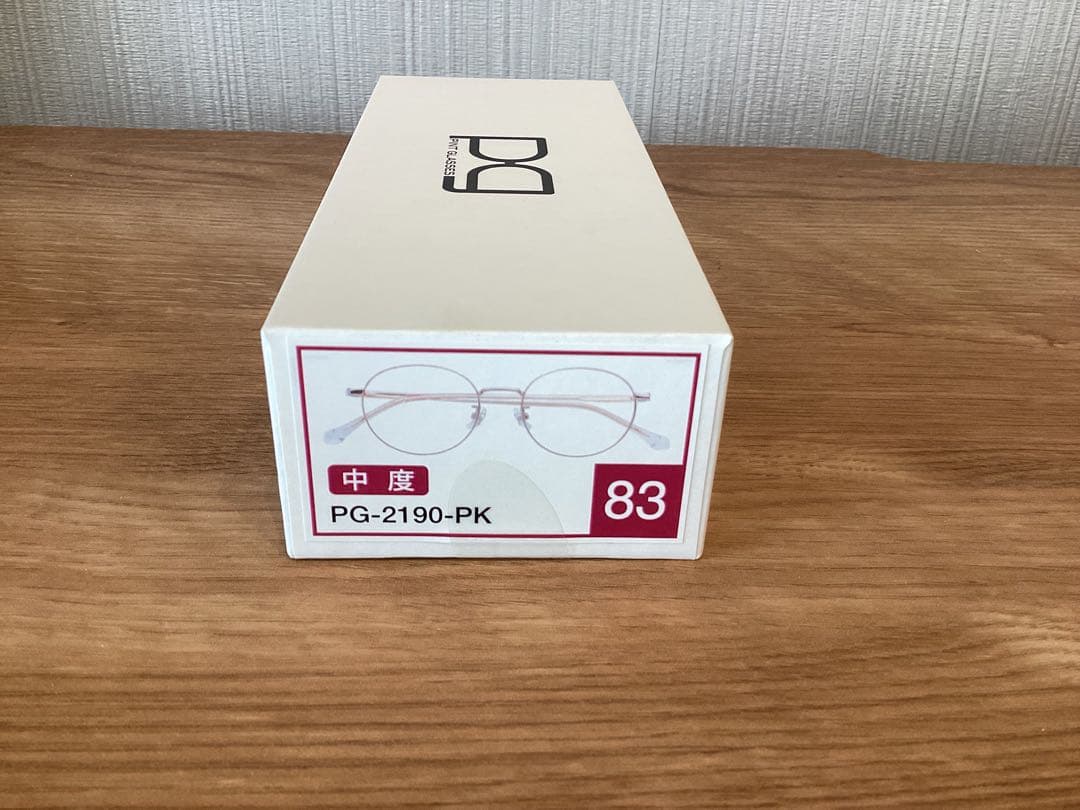 【新品未使用】ピントグラス　PG-2190 ピンク　中度レンズ　老眼鏡