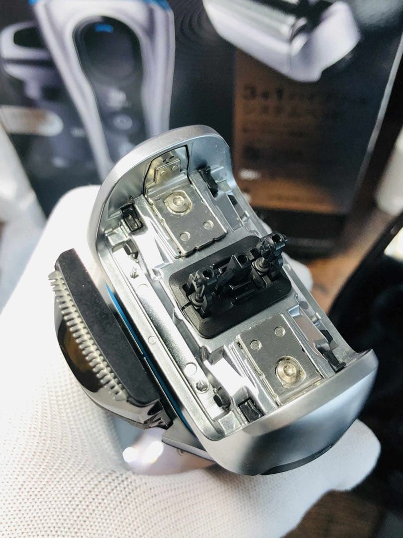 【美品】BRAUN Series 8 8390ccブラウンメンズ電気シェーバー