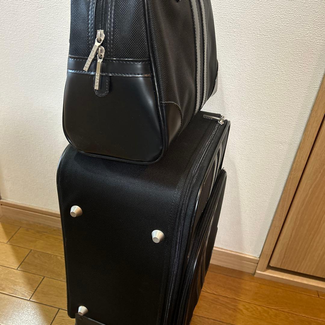 swany キャリーバッグ　4輪　付属ハンドバッグ付き
