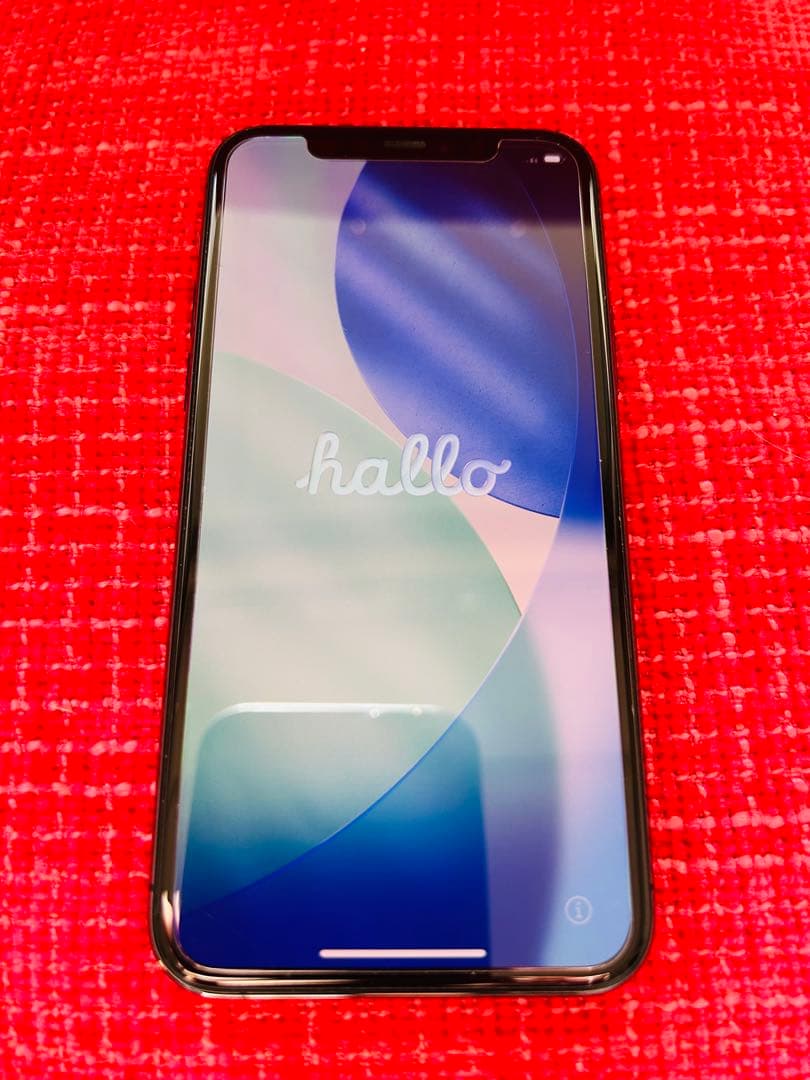 iPhone 11 Proスペースグレー 本体 Supremeケース付