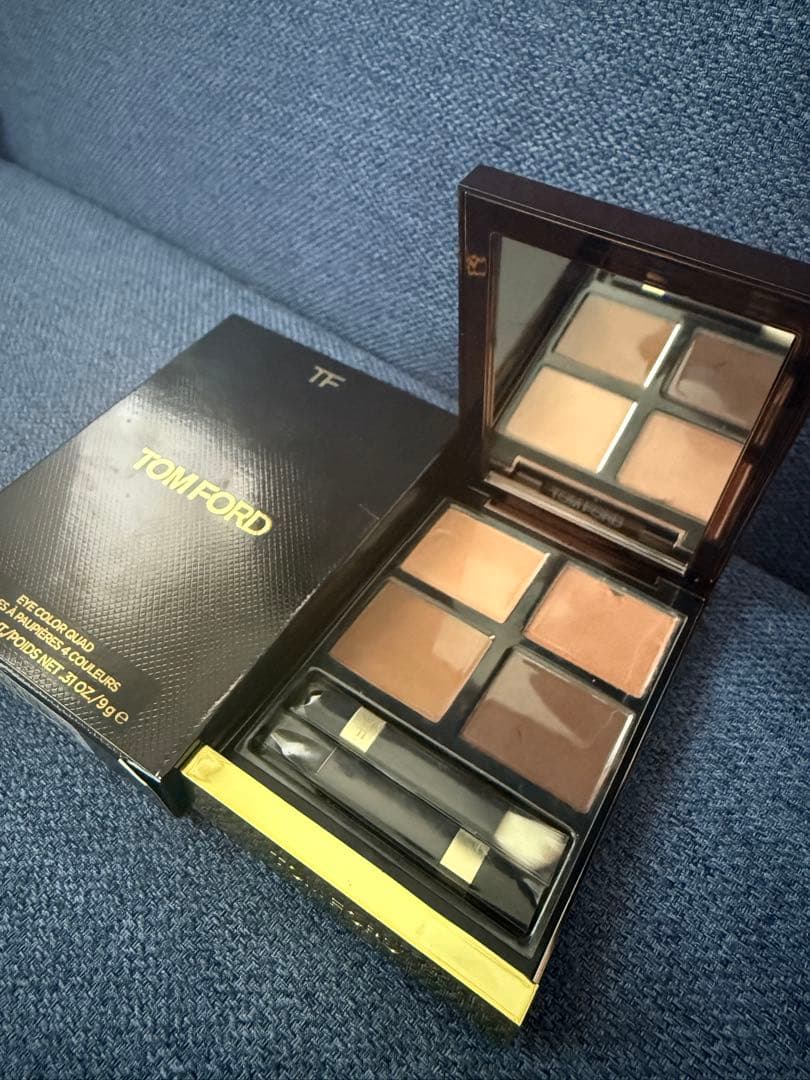 試しのみ　TOM FORD アイカラークォード　28 ドュラクレーム
